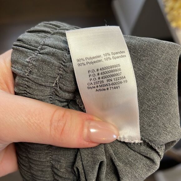 EUC TNA Aritzia Gray Joggers Small - Picture 9 of 9